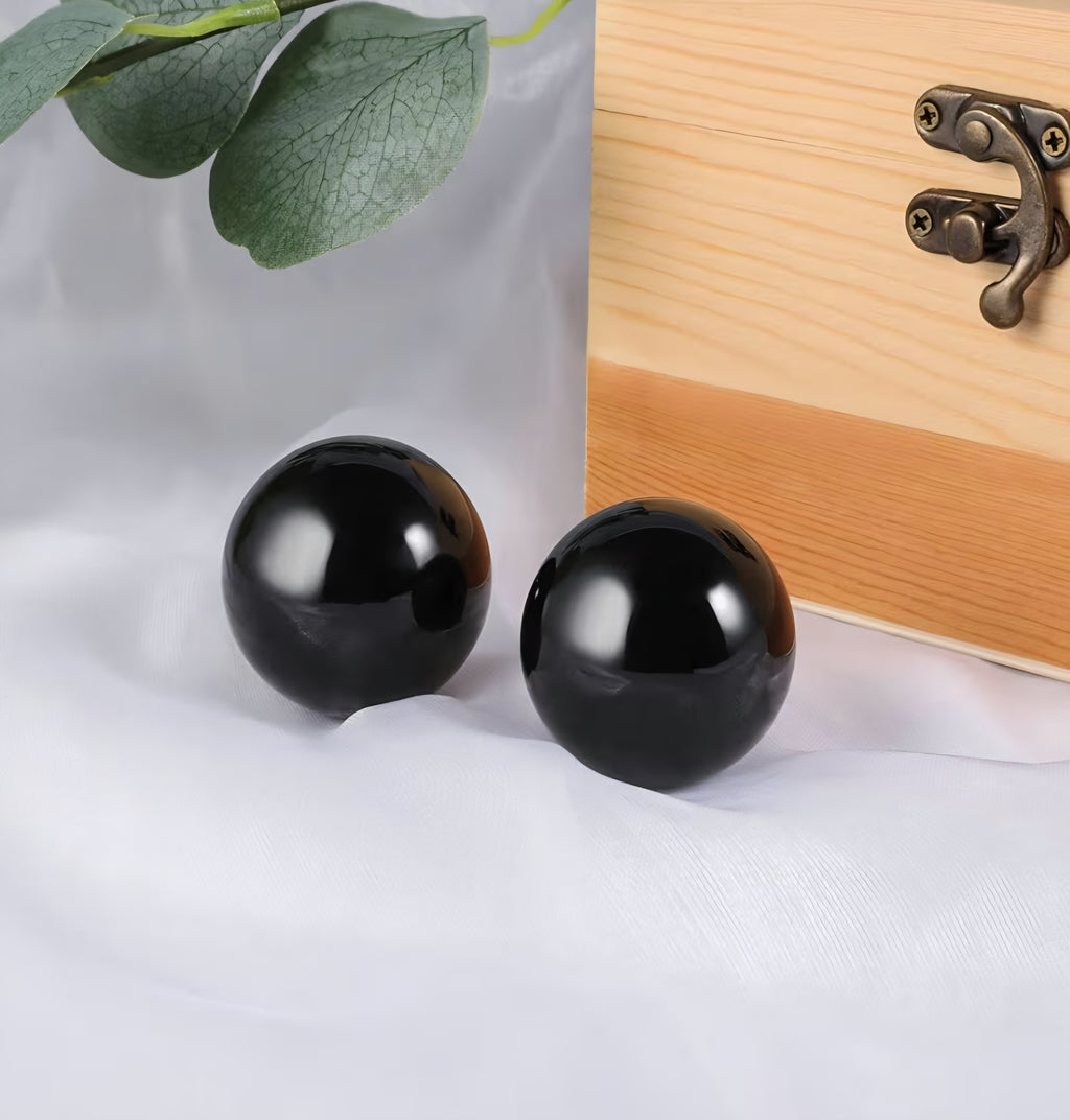 Learay 2 Pcs Black Obsidian Baoding Balls, Chinese Health Exercise Massage Balls with Carry Pouch for Stress Relief Hand Exercise Balls (Black/1.57 inch)